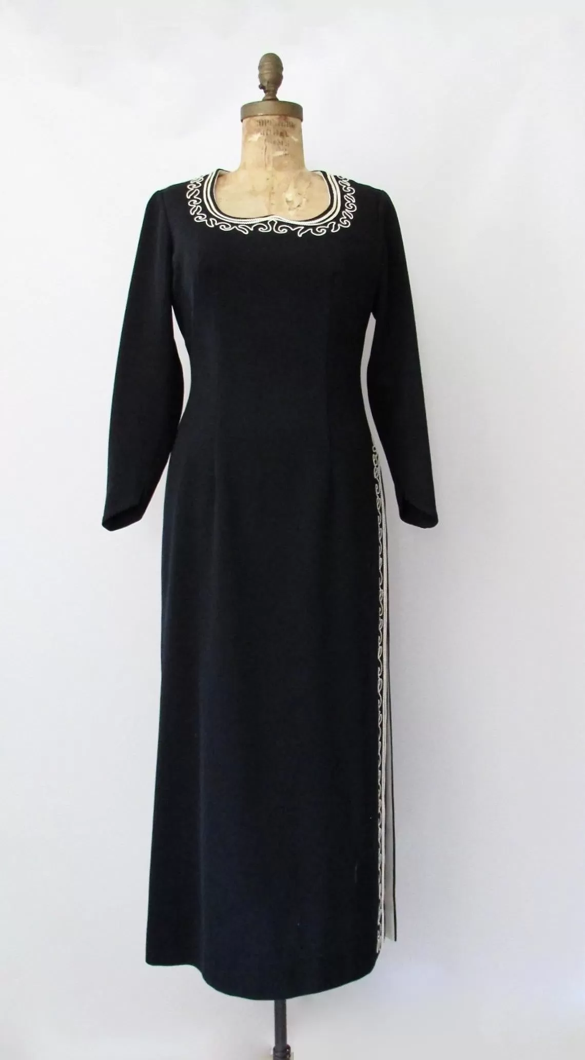 CLARALURA ORIGINAL 70s Dress with Soutache Embroidery, Medium