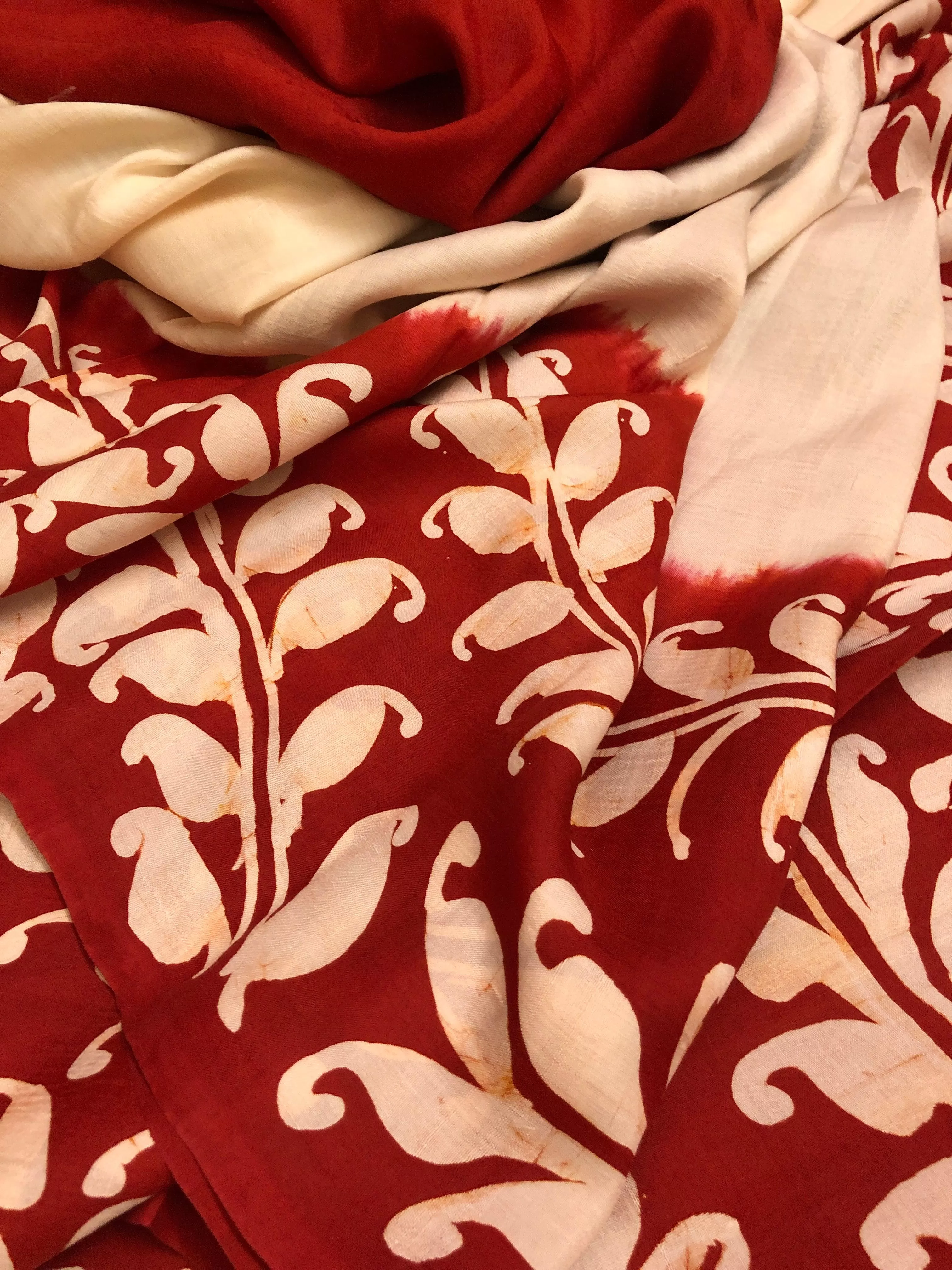 Offwhite and Red Color Half and Half Pure Bishnupur Silk Saree