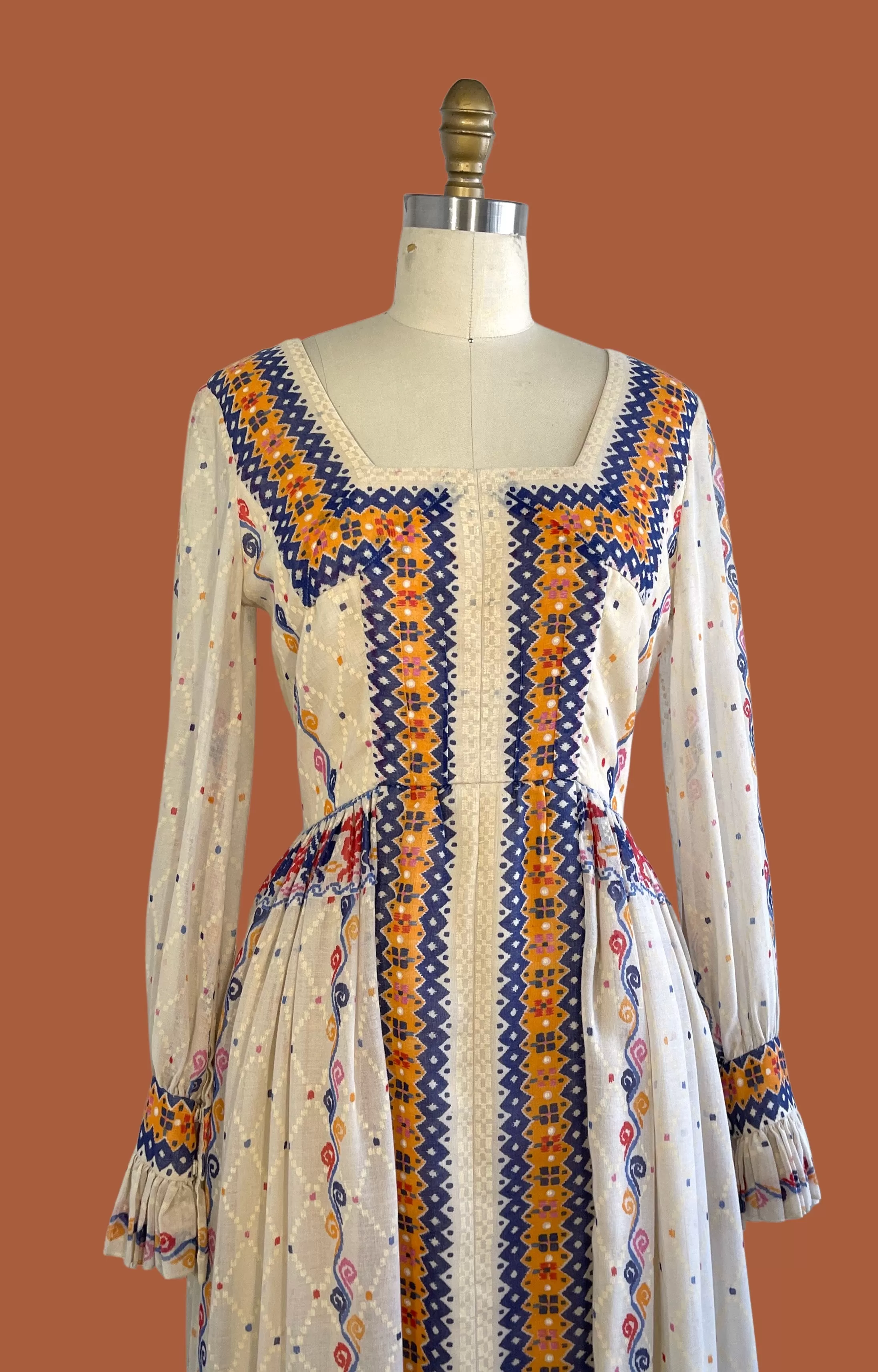 OSCAR DE LA RENTA 70s Folk Print Dress  Small Medium