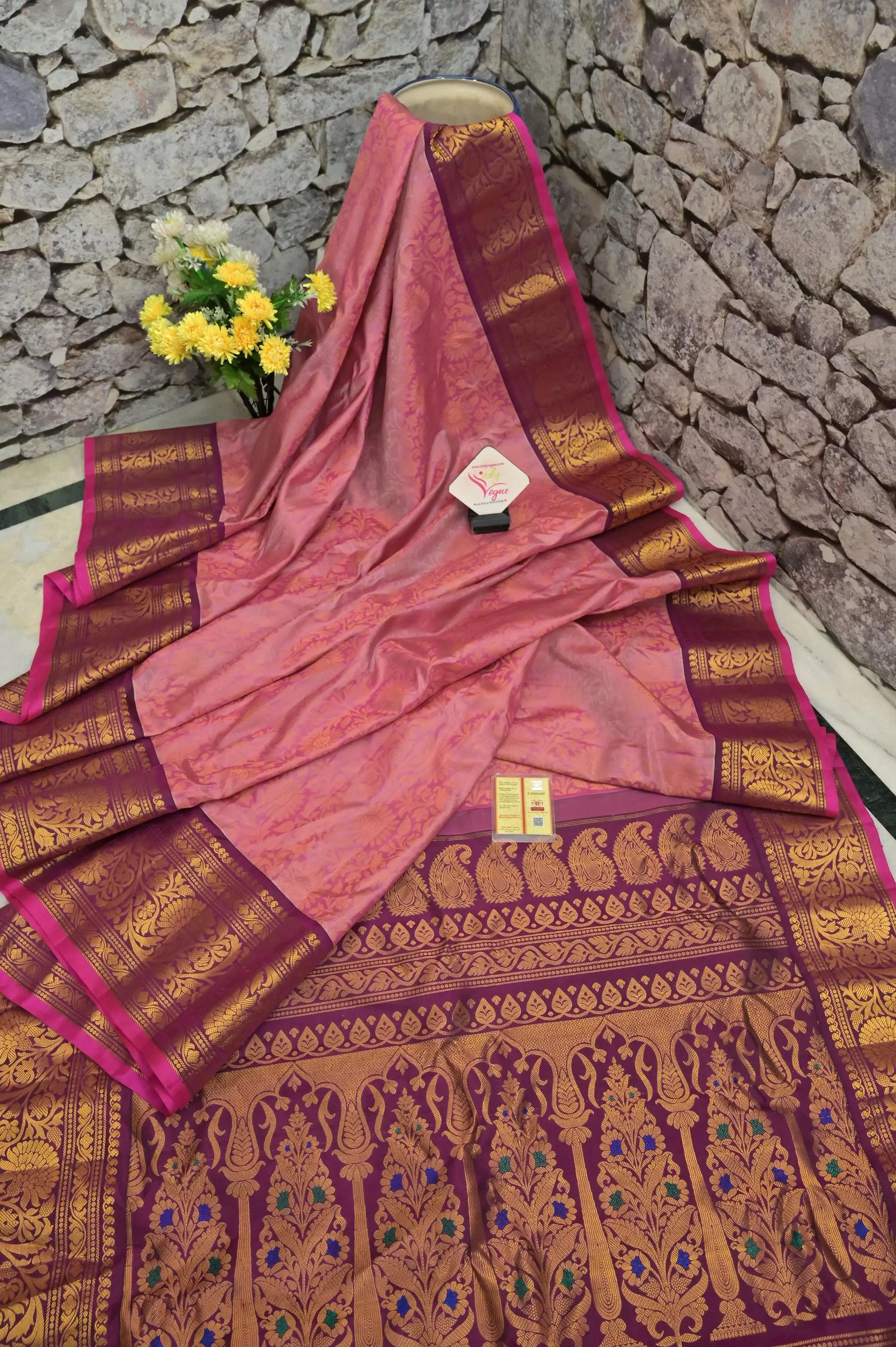 Pink Brocade Gadwal Silk Saree with Kanchi Border